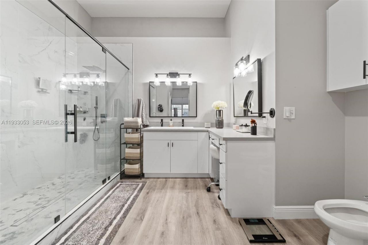 343 SW 187th Ter, Pembroke Pines, FL 33029 Photo