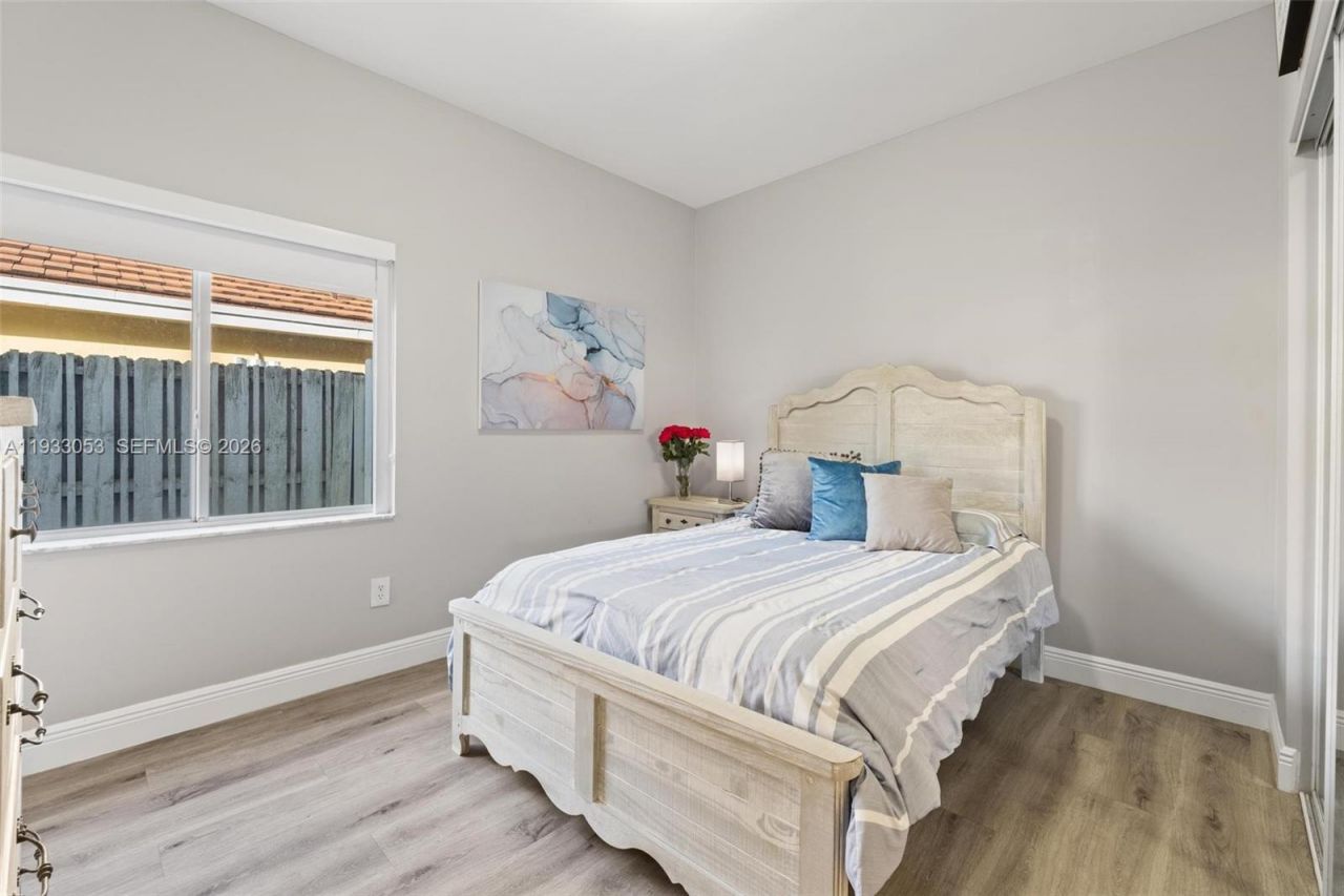 343 SW 187th Ter, Pembroke Pines, FL 33029 Photo