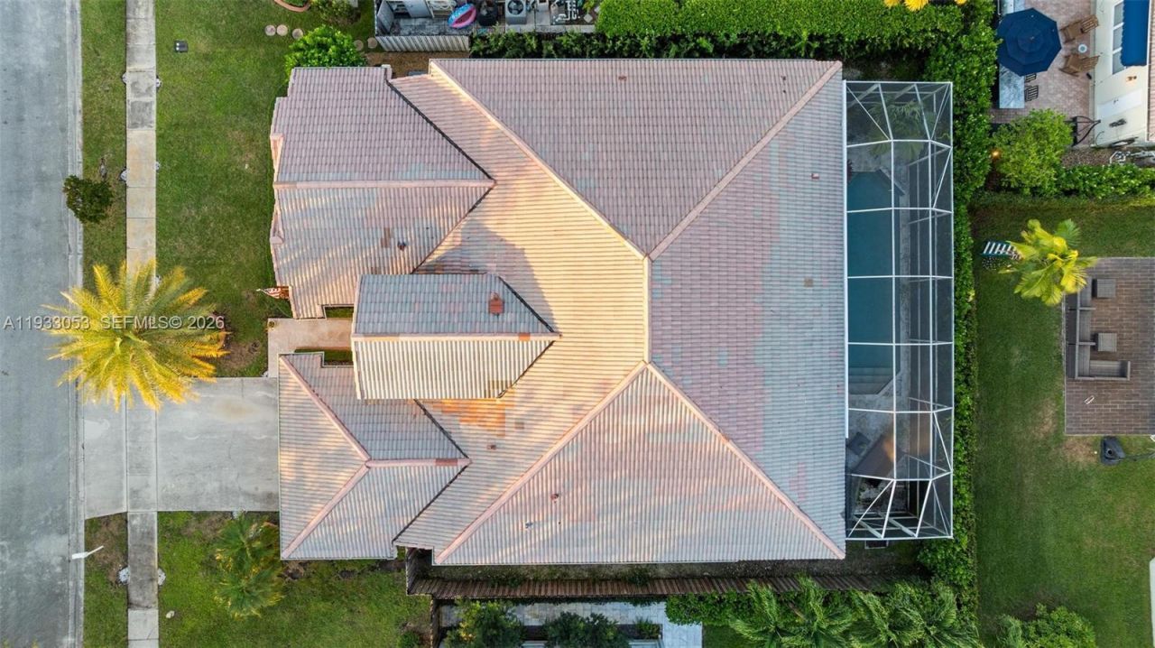 343 SW 187th Ter, Pembroke Pines, FL 33029 Photo