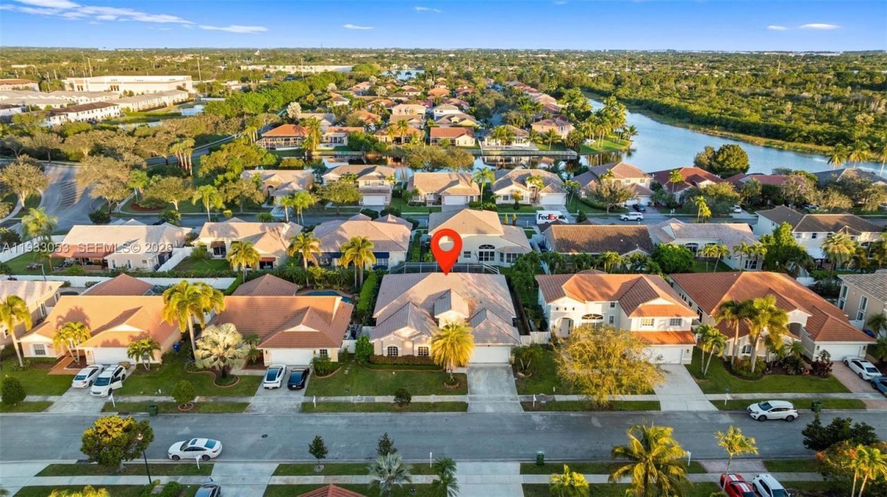 343 SW 187th Ter, Pembroke Pines, FL 33029 Photo