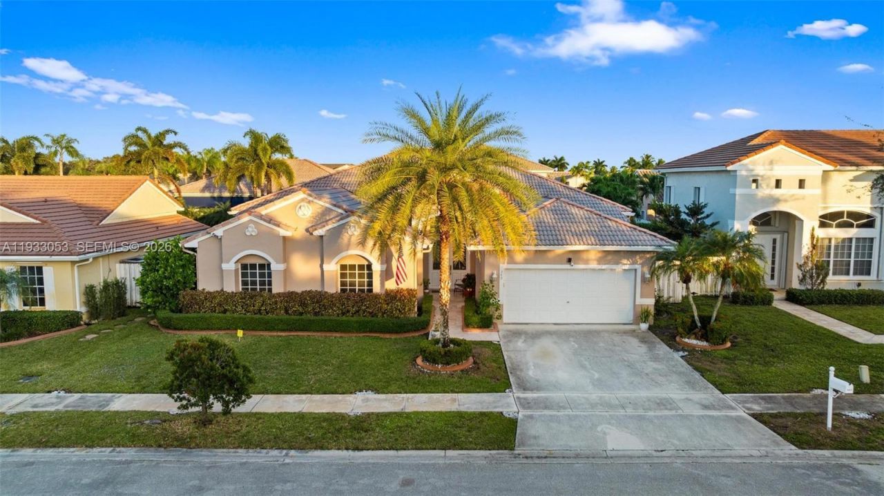 343 SW 187th Ter, Pembroke Pines, FL 33029 Photo