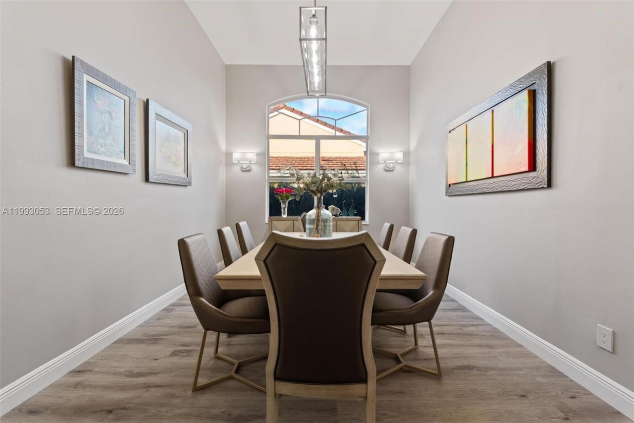 343 SW 187th Ter, Pembroke Pines, FL 33029 Photo