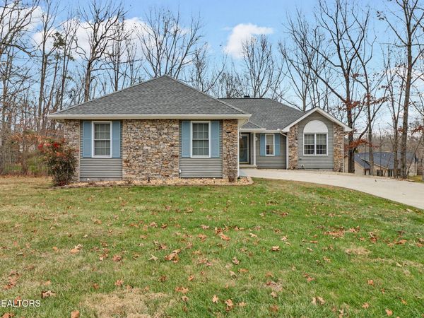 121 St George Drive, Crossville, TN 38558