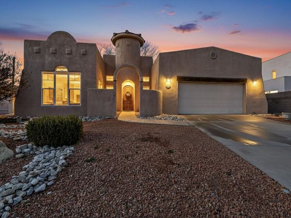 293 Dennis Drive NE, Los Lunas, NM 87031