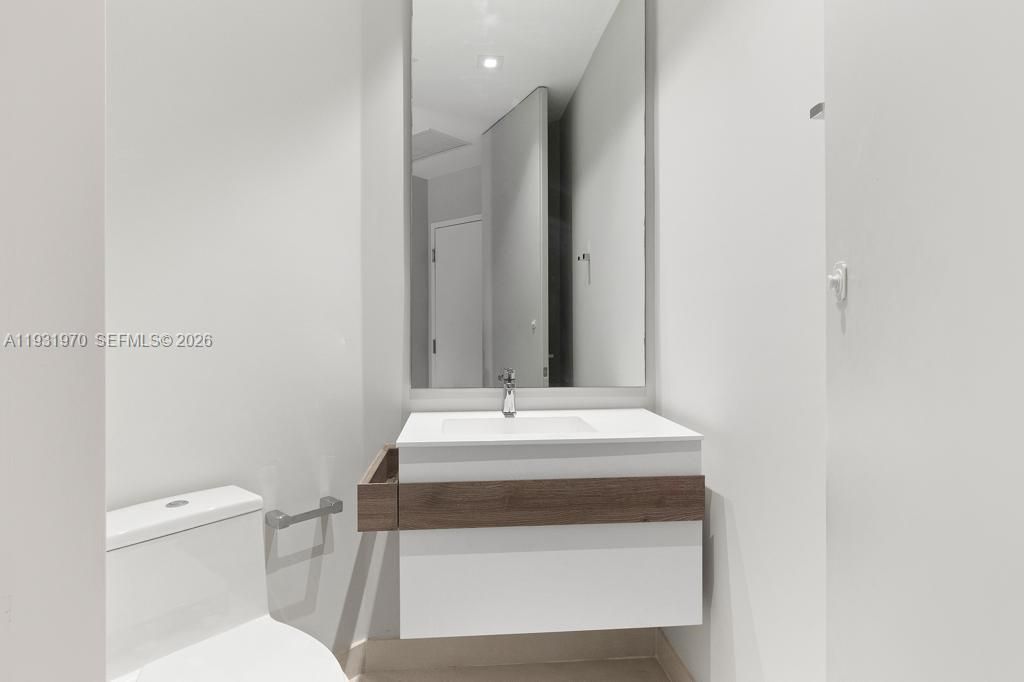 1010 SW 2nd Ave, Unit PH03, Miami, FL 33130 Photo