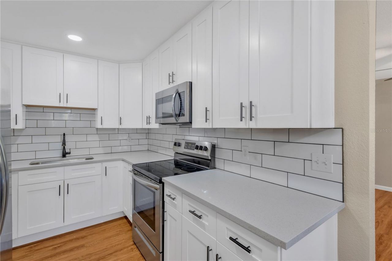 6815 S Wall Street, Tampa, FL 33616 Photo