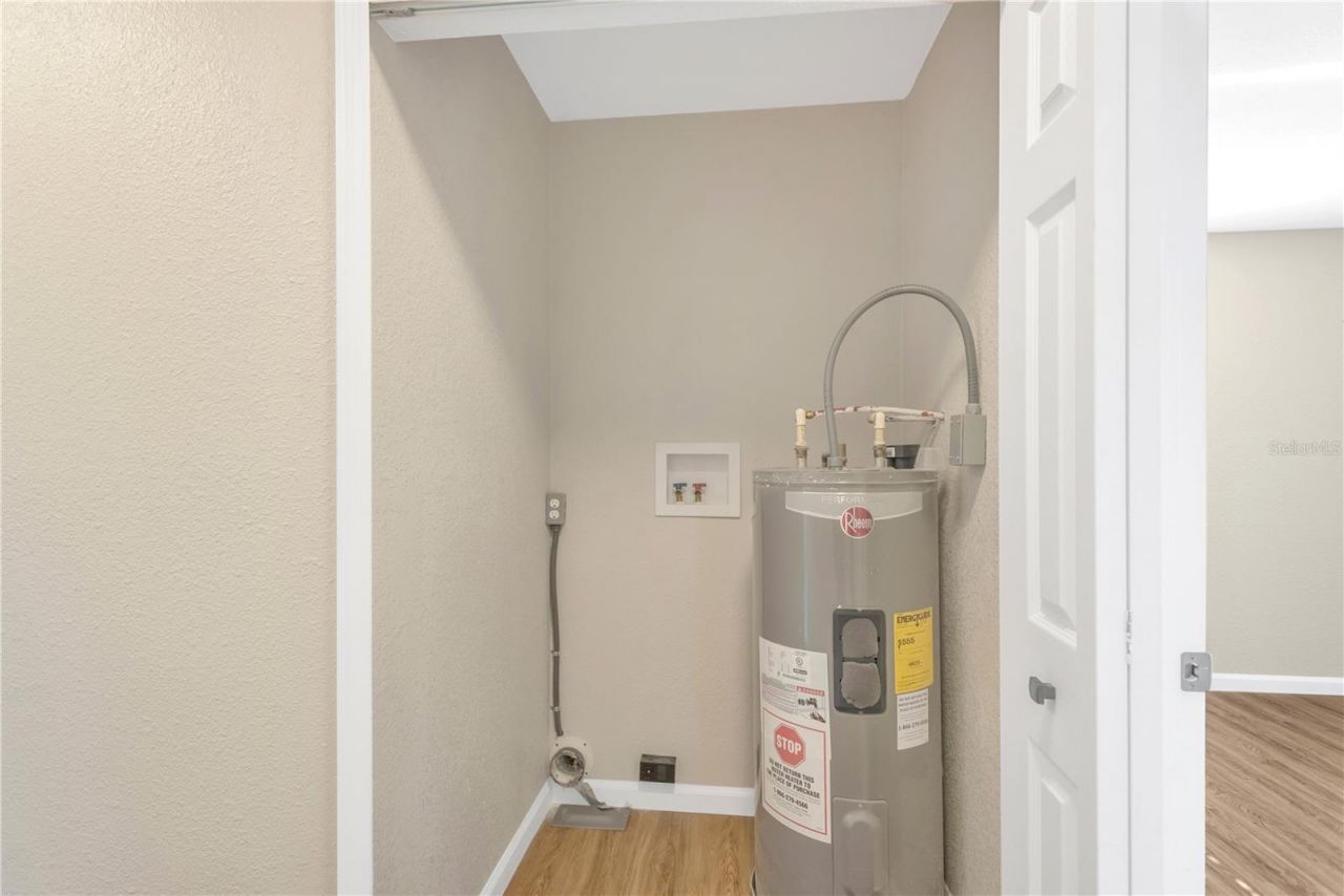 6815 S Wall Street, Tampa, FL 33616 Photo