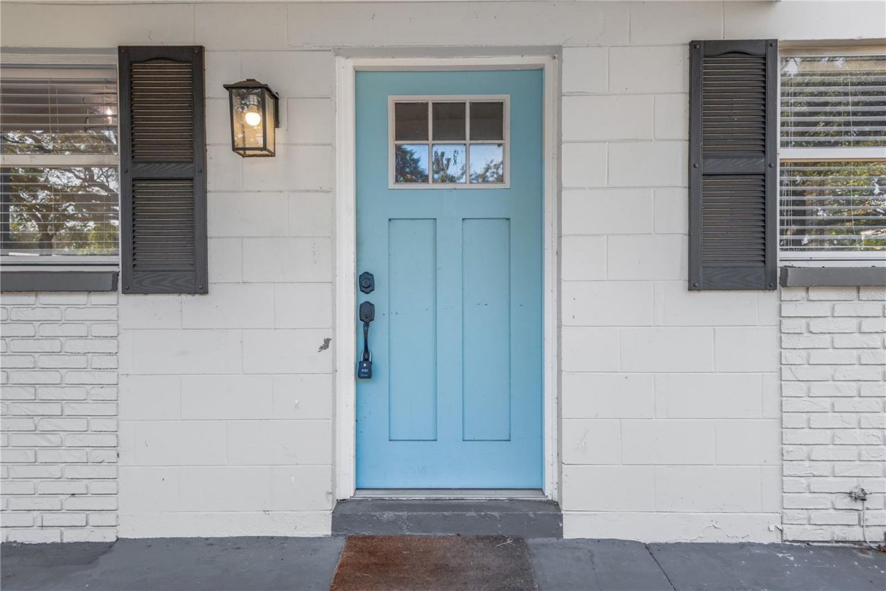 6815 S Wall Street, Tampa, FL 33616 Photo