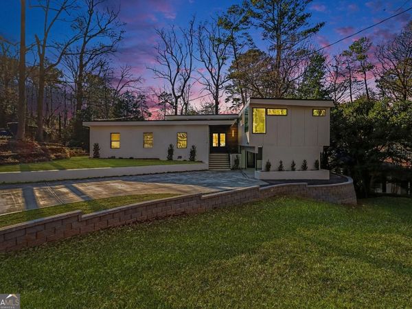 3134 W Roxboro Road NE, Atlanta, GA 30324