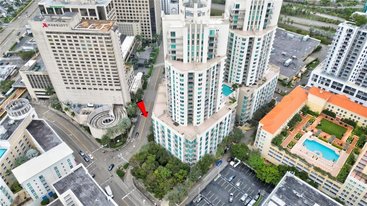 9025 S Dadeland Blvd, Miami, FL 33156 Photo