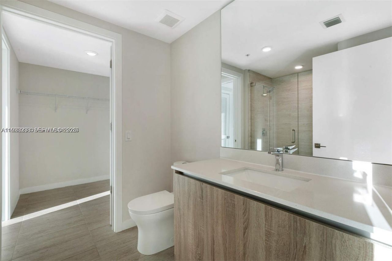 3900 Biscayne Blvd , Unit N-905, Miami, FL 33137 Photo