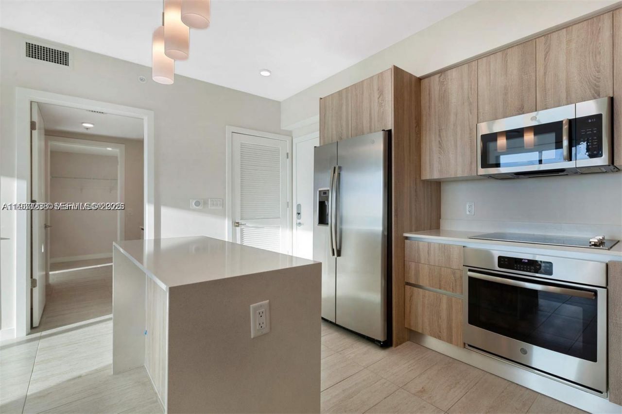 3900 Biscayne Blvd , Unit N-905, Miami, FL 33137 Photo