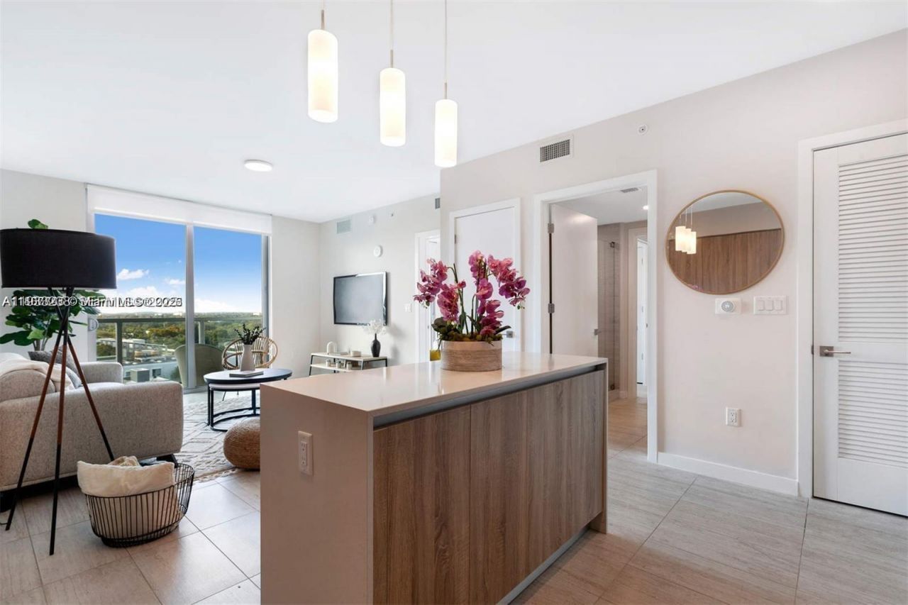 3900 Biscayne Blvd , Unit N-905, Miami, FL 33137 Photo