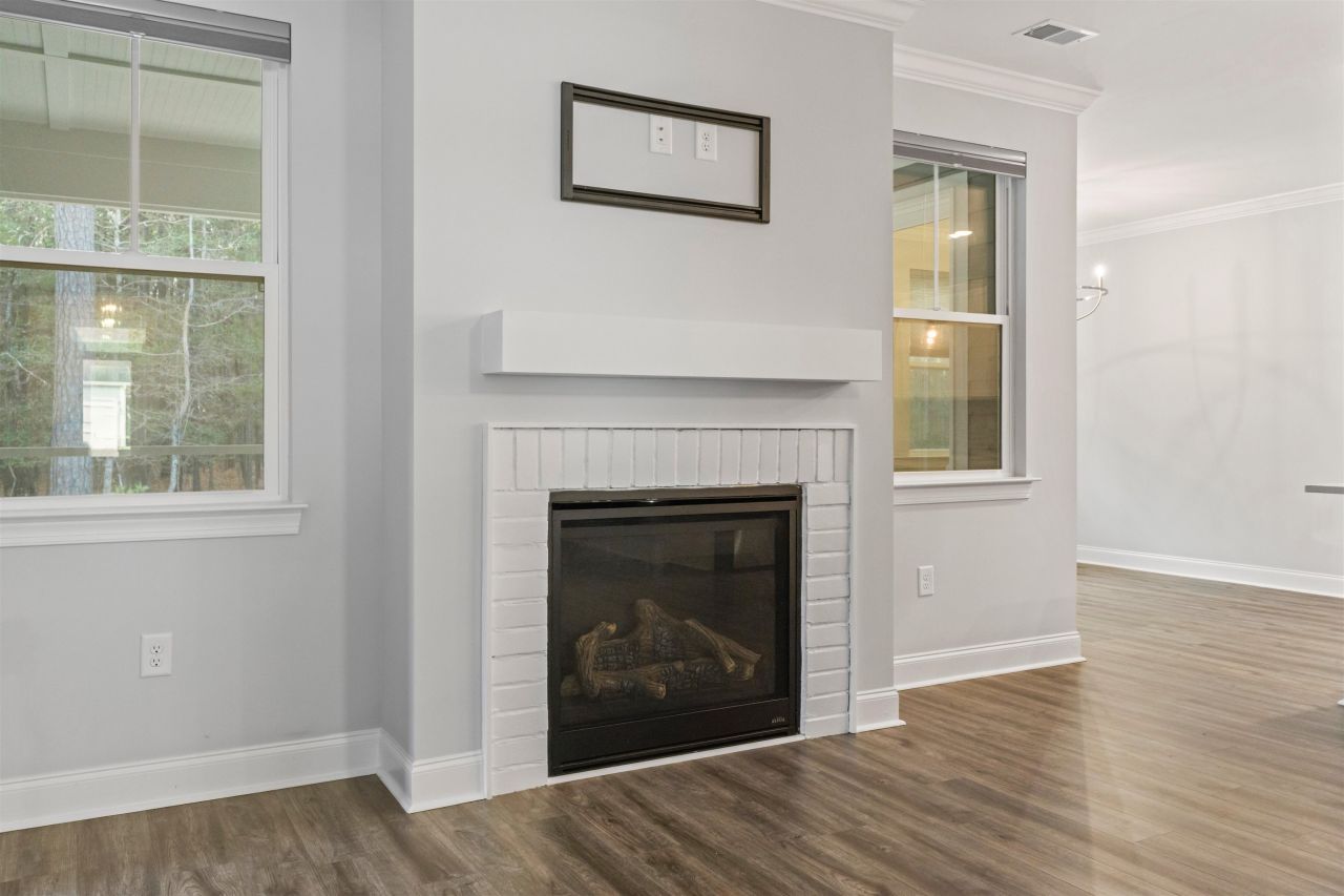 179 Caroline Ct. Photo 7