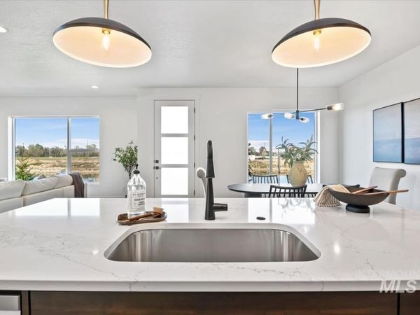 755 S Calhoun Ln., Star, ID 83669