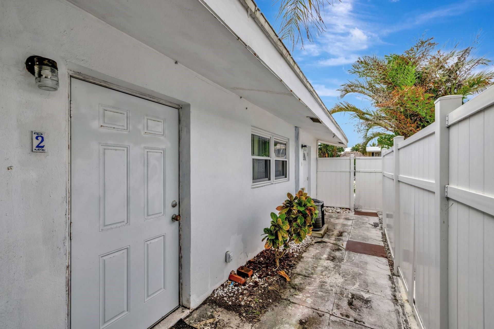 4548 N Ocean, Unit 4, Lauderdale by the Sea, FL 33313 Photo