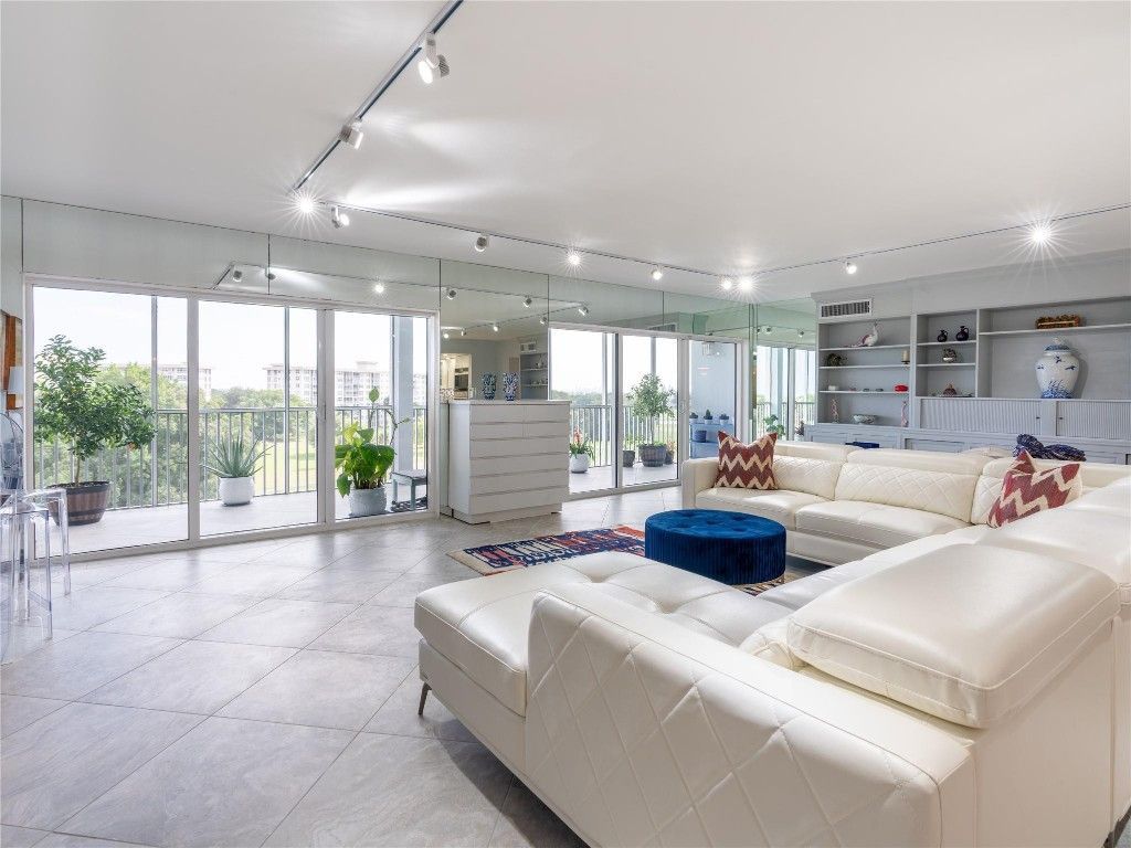 2850 N Palm Aire Drive, Unit 601, Pompano Beach, FL 33069 Photo