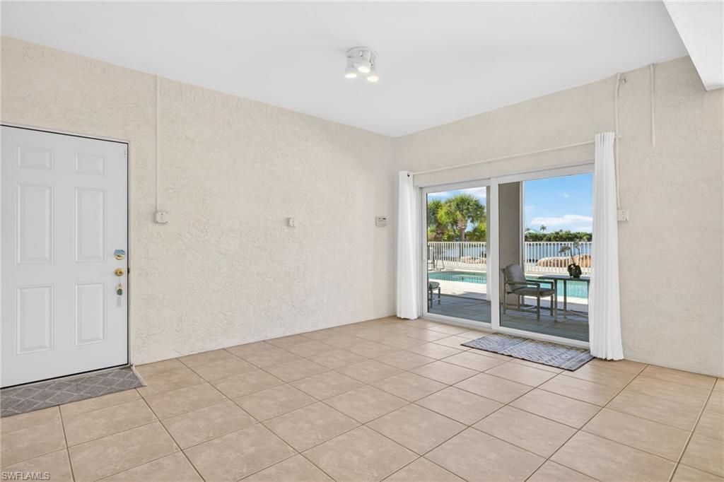 517 Lake Murex Cir, Sanibel, FL 33957 Photo