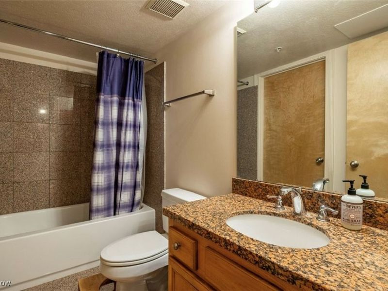 2222 Detroit Avenue, Unit 515, Cleveland, OH 44113 Photo 11