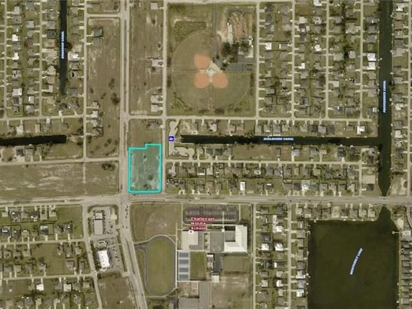 1525 Skyline BLVD , CAPE CORAL, FL 33991