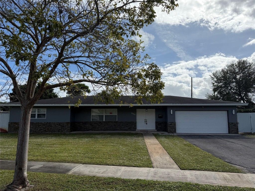 4560 NW 6th Court, Plantation, FL 33317 Photo
