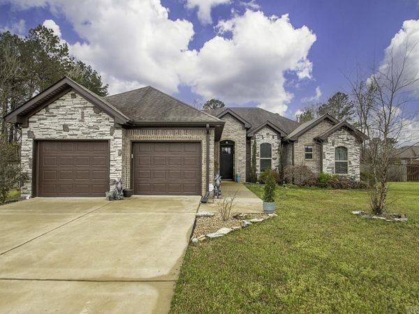 2713 Johnswood Village Drive, Bryant, AR 72022