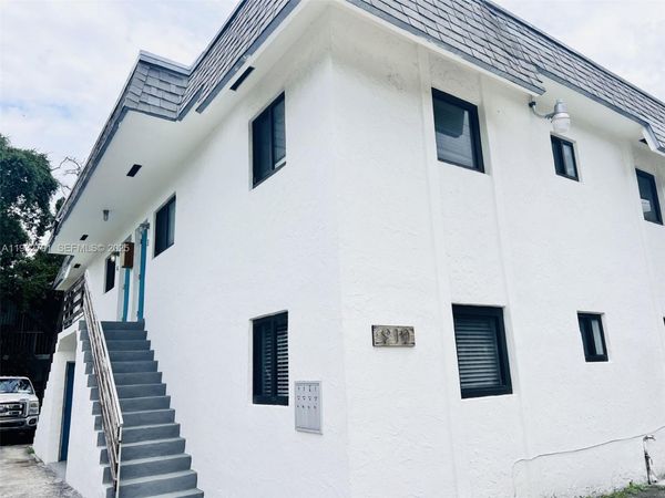 910 SW 4th Ave, Unit 3, Miami, FL 33130