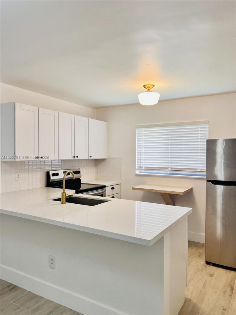 910 SW 4th Ave, Unit 3, Miami, FL 33130 Photo