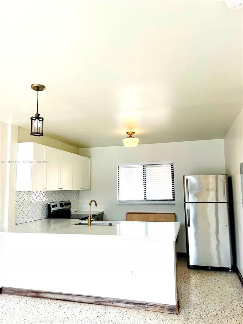 910 SW 4th Ave, Unit 3, Miami, FL 33130 Photo