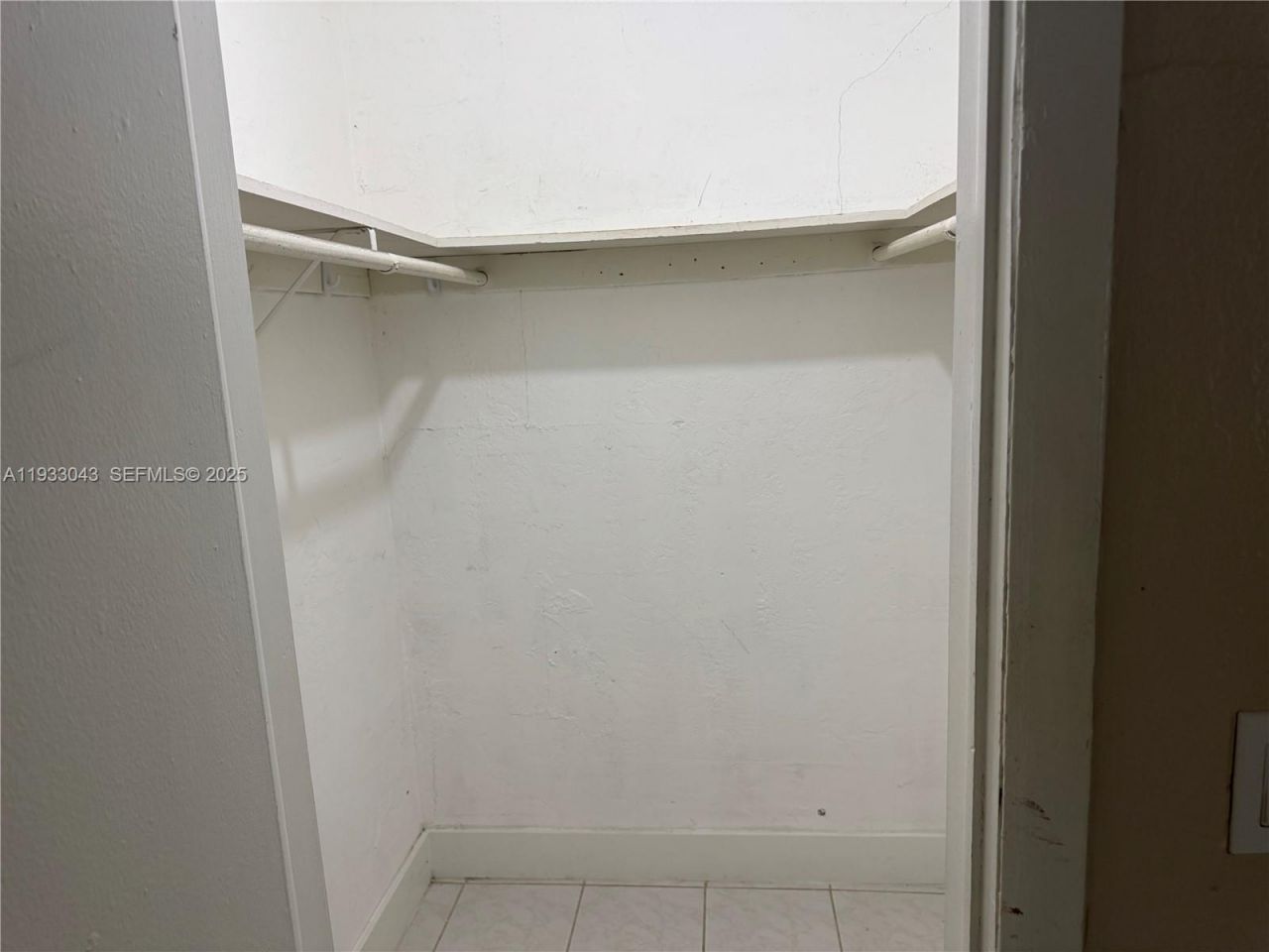 1280 W 54th St, Unit 209B, Hialeah, FL 33012 Photo