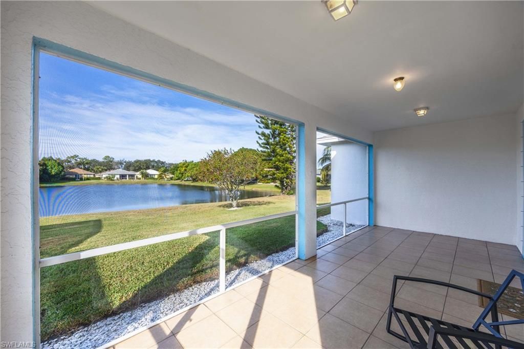 223 Stanhope Cir, Naples, FL 34104 Photo