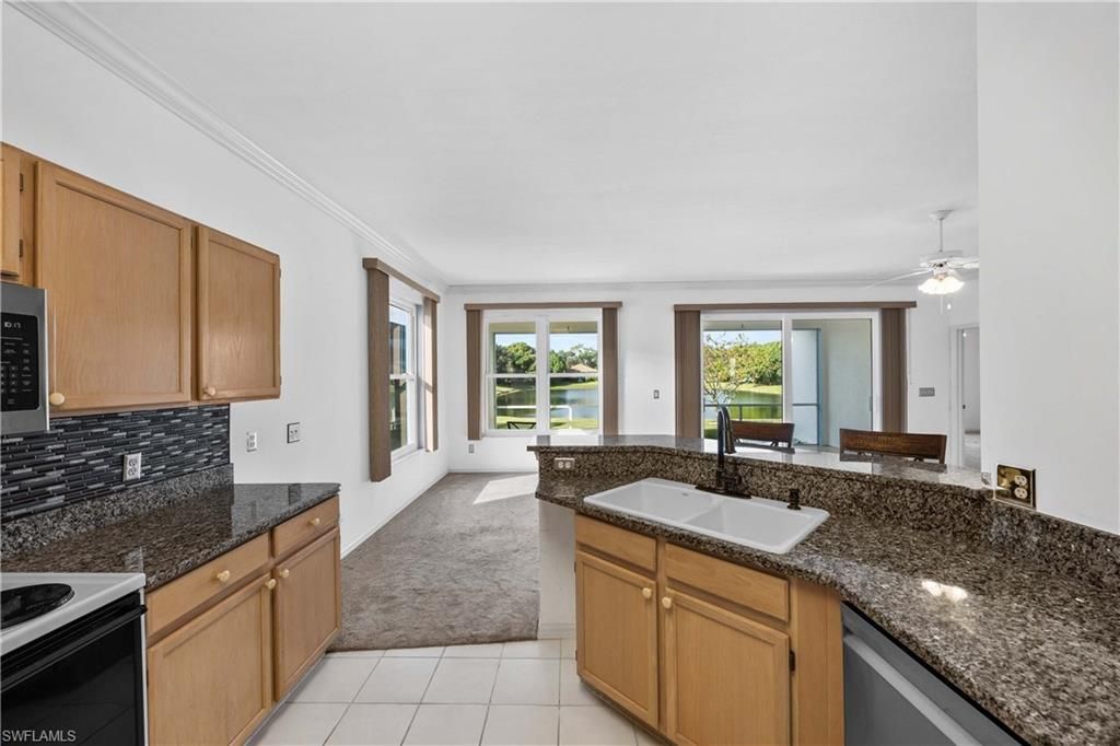 223 Stanhope Cir, Naples, FL 34104 Photo