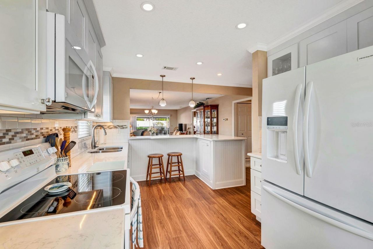 9421 Kingston Drive, Bradenton, FL 34210 Photo