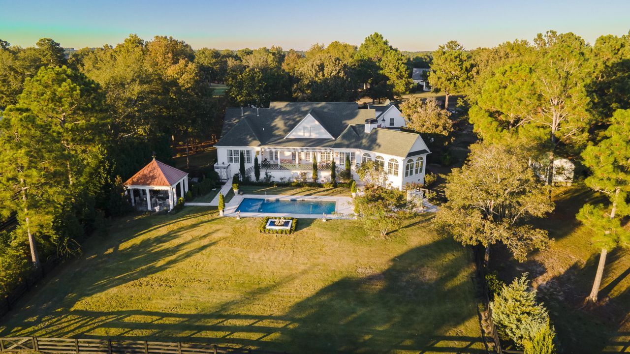 409 Chestnut Brown Court Photo 85