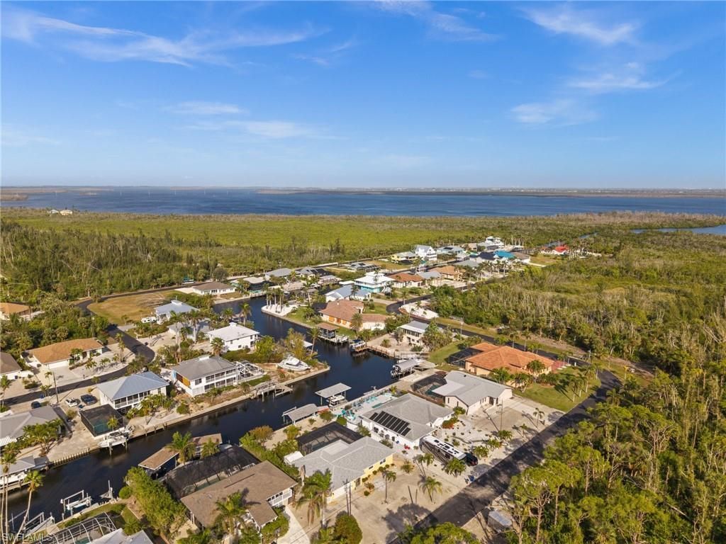 3462 Pinetree Dr, Saint James City, FL 33956 Photo