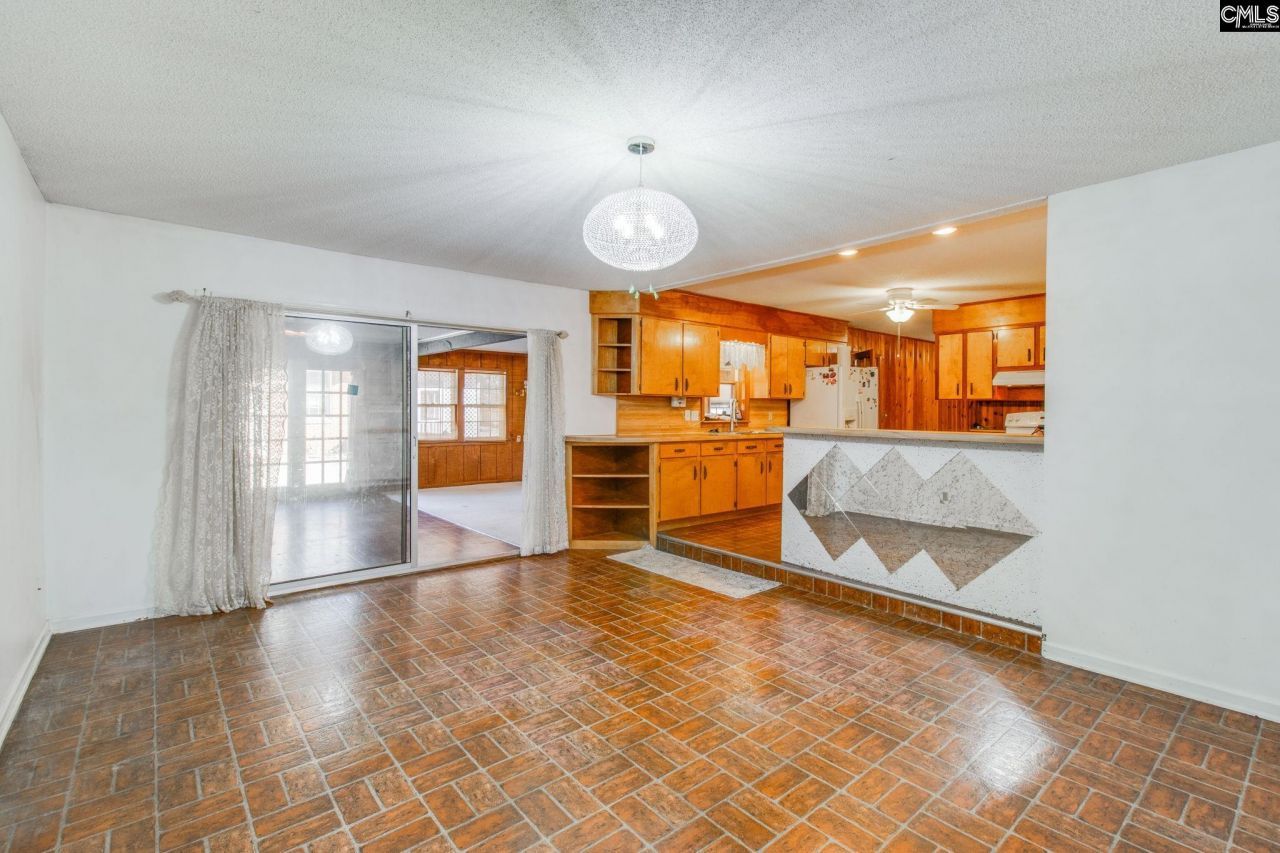 819 Pond Drive Photo 12