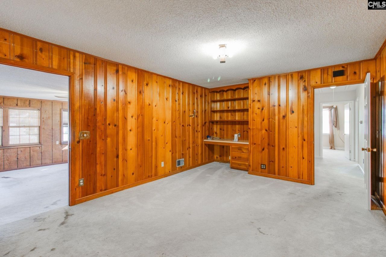 819 Pond Drive Photo 17