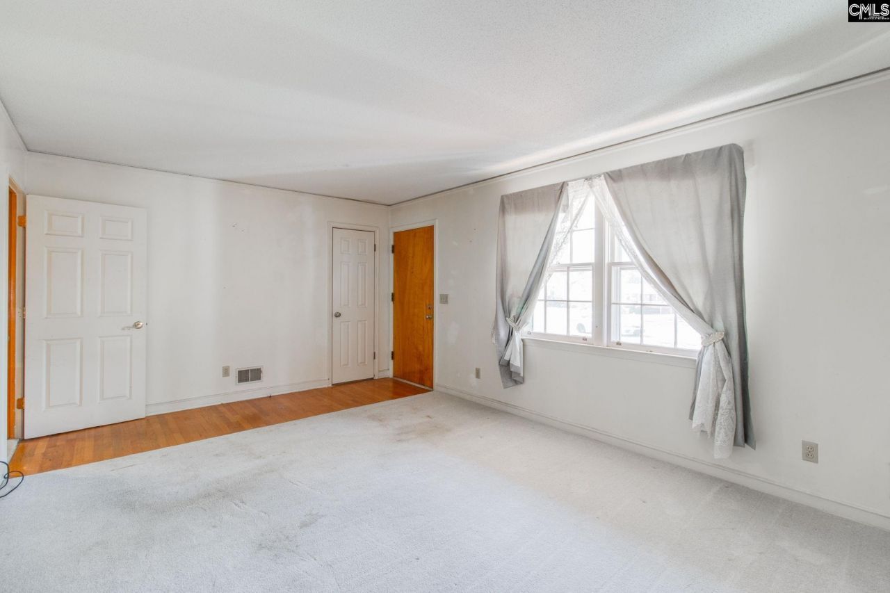 819 Pond Drive Photo 19