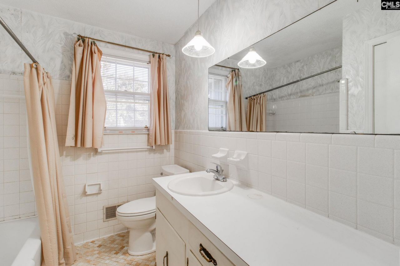 819 Pond Drive Photo 22