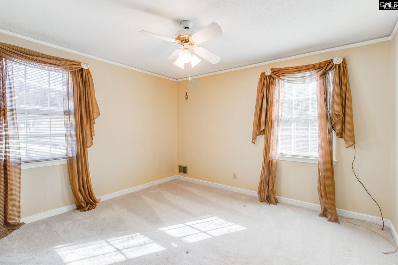 819 Pond Drive Photo 25