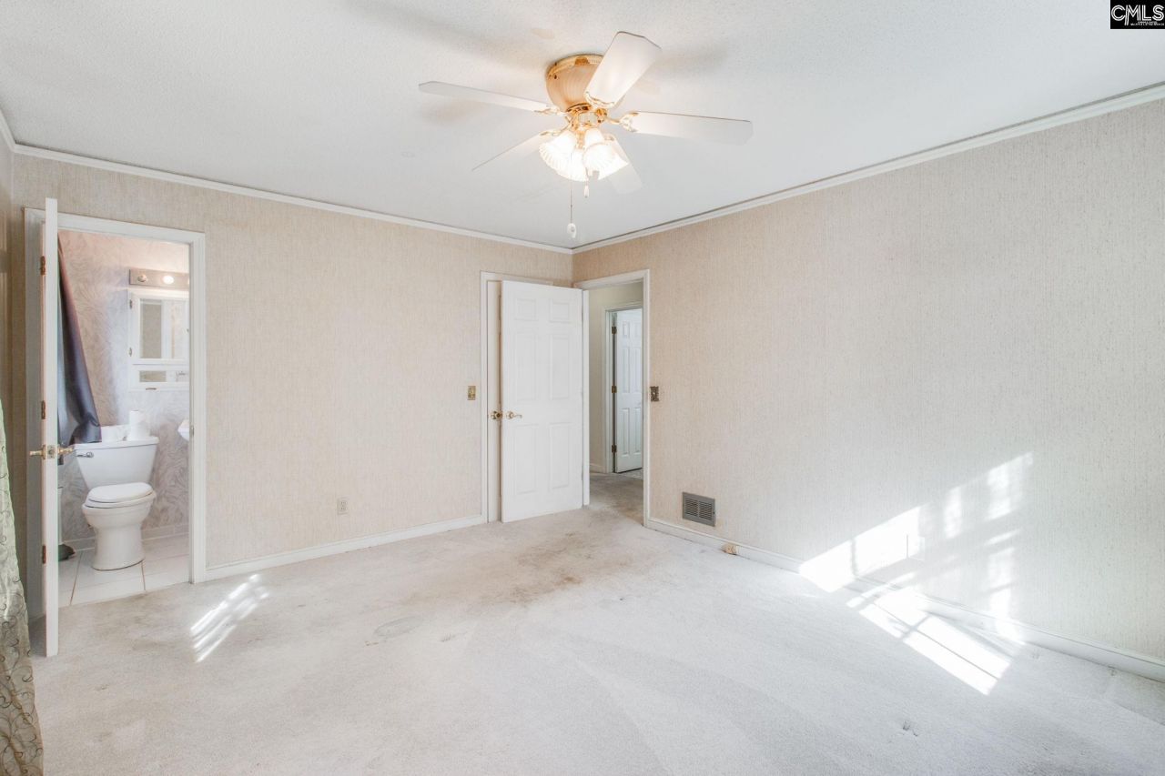 819 Pond Drive Photo 28