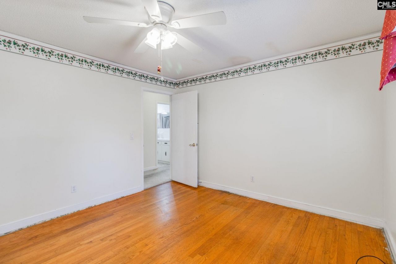 819 Pond Drive Photo 29