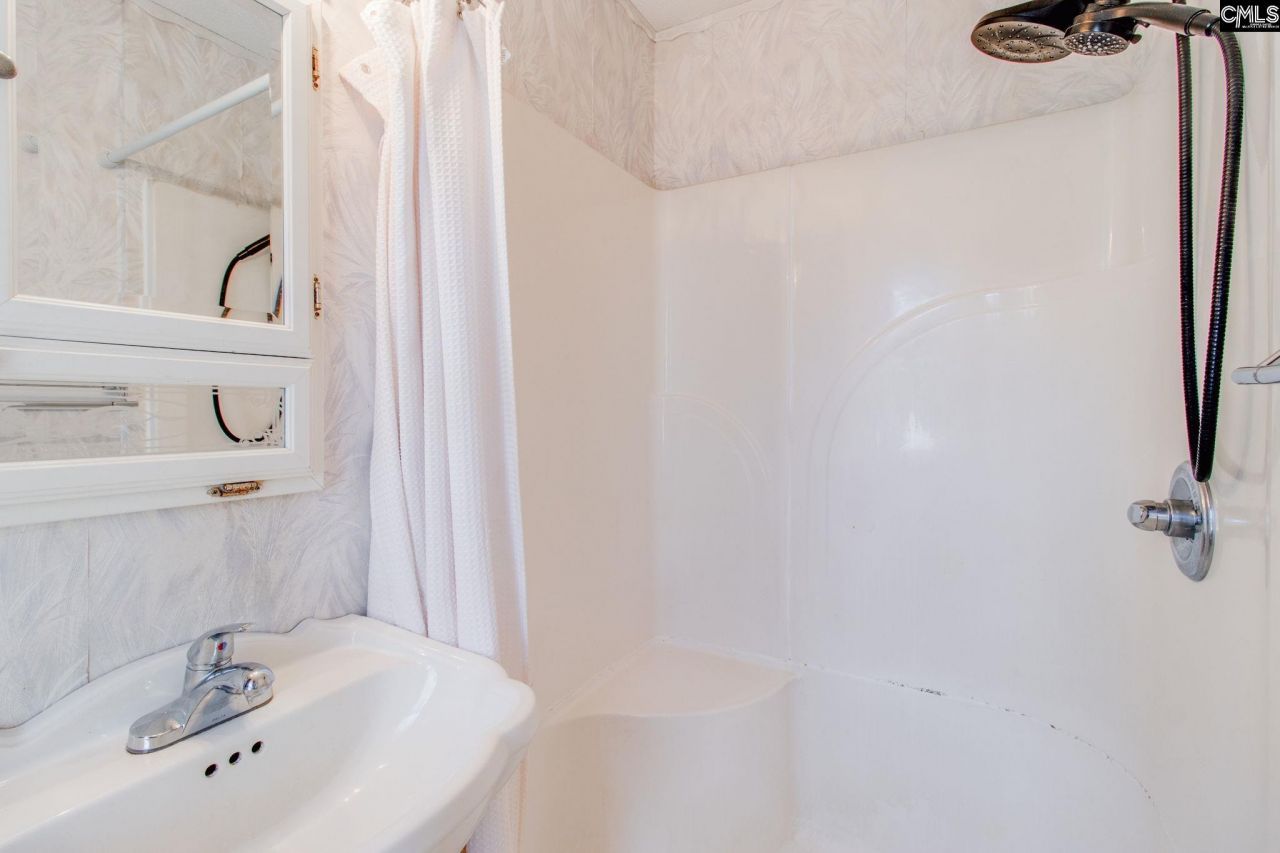 819 Pond Drive Photo 33