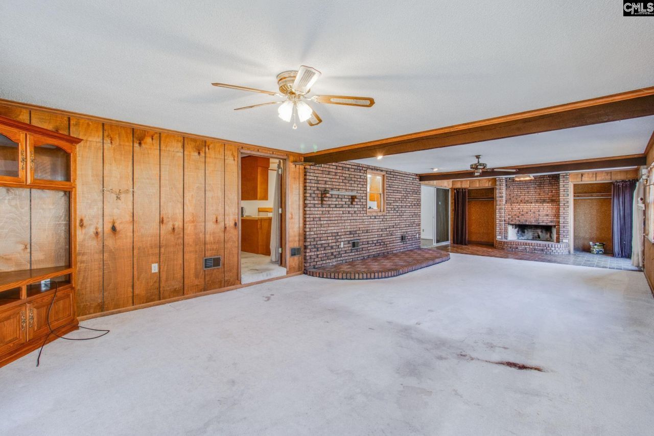 819 Pond Drive Photo 7