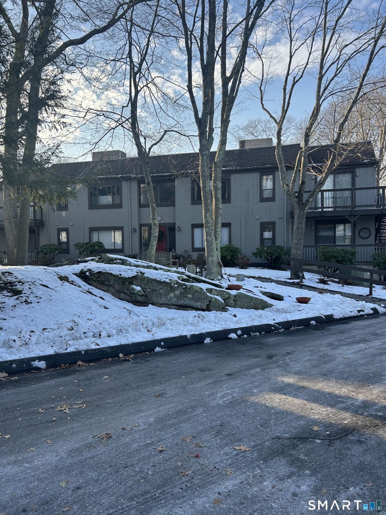 33 Harbour, Unit D, Branford, CT 06405 Main Photo