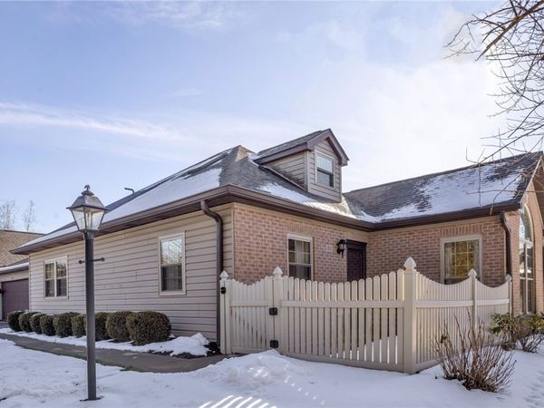 153 Cambridge Dr, Harwick, PA 15049