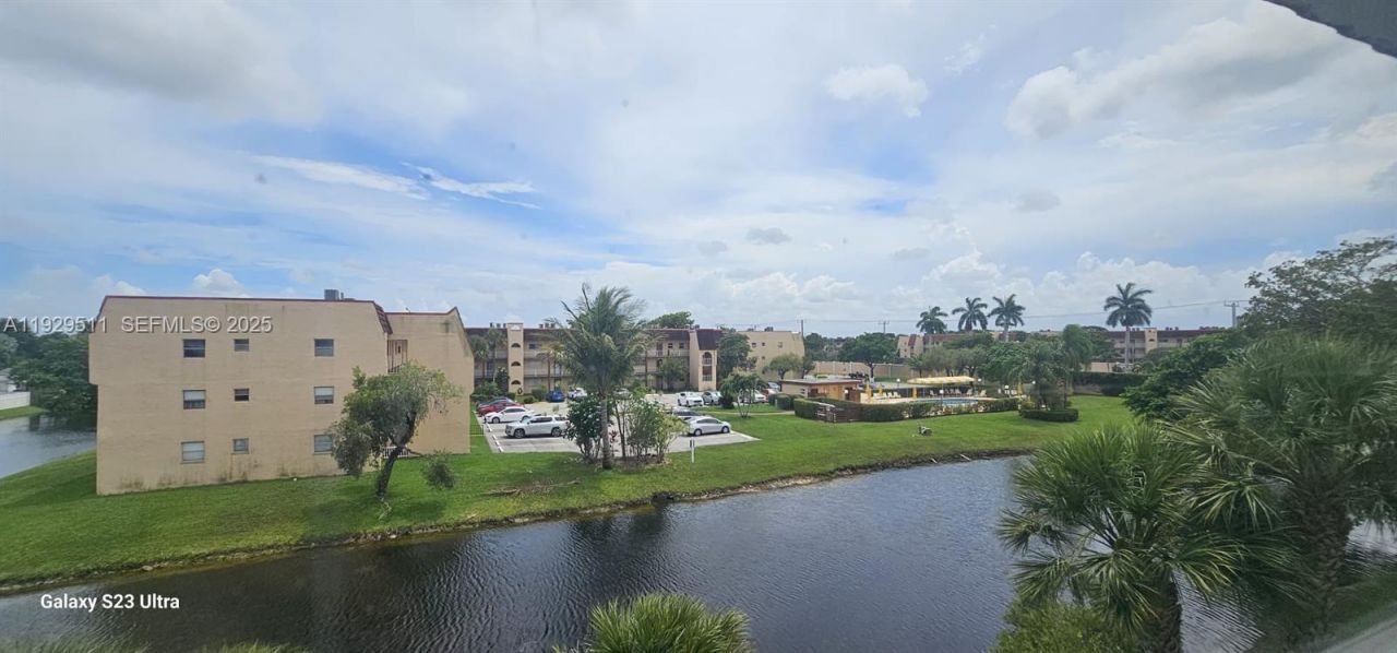 8595 Sunrise Lakes Blvd, Unit 307, Sunrise, FL 33322 Photo