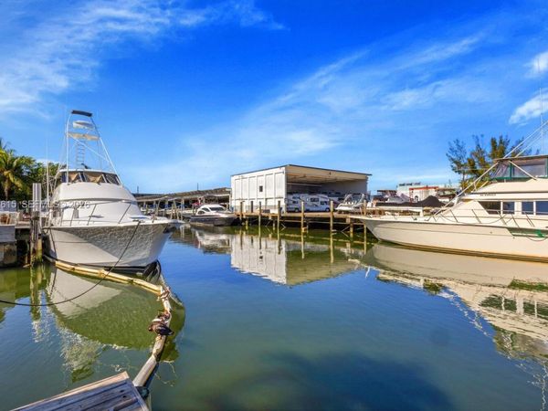 3551 NW 20th St, Miami, FL 33142