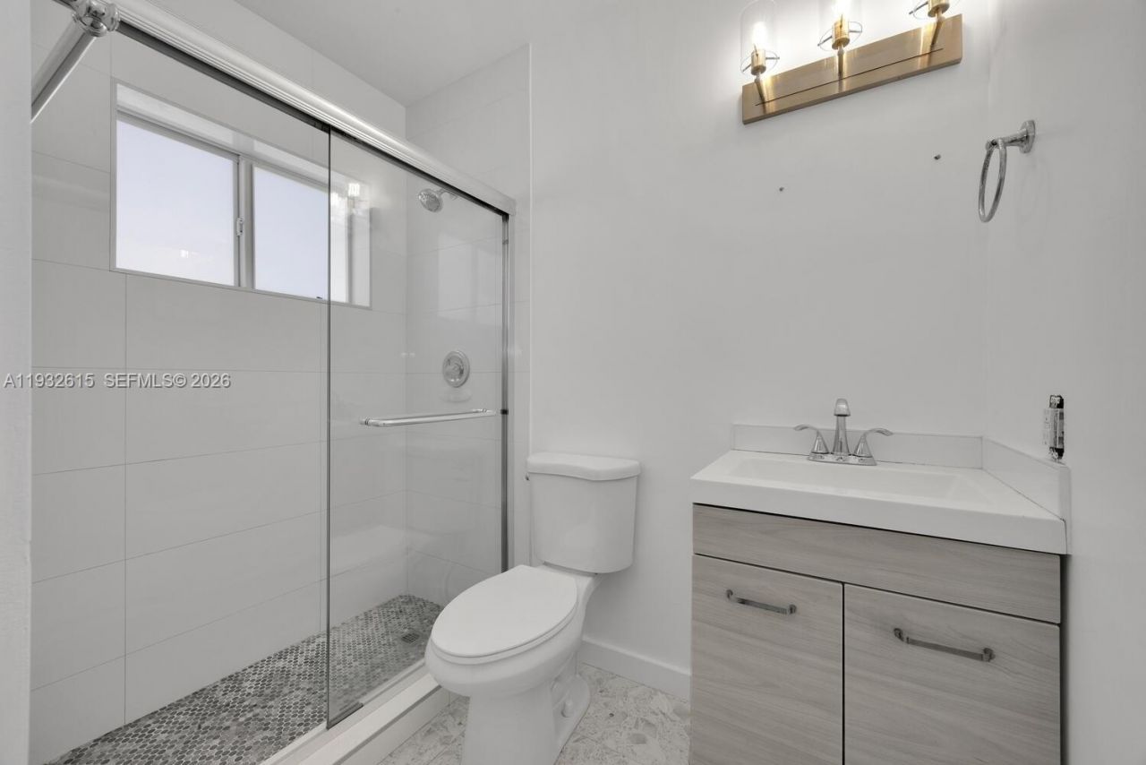 3551 NW 20th St, Miami, FL 33142 Photo