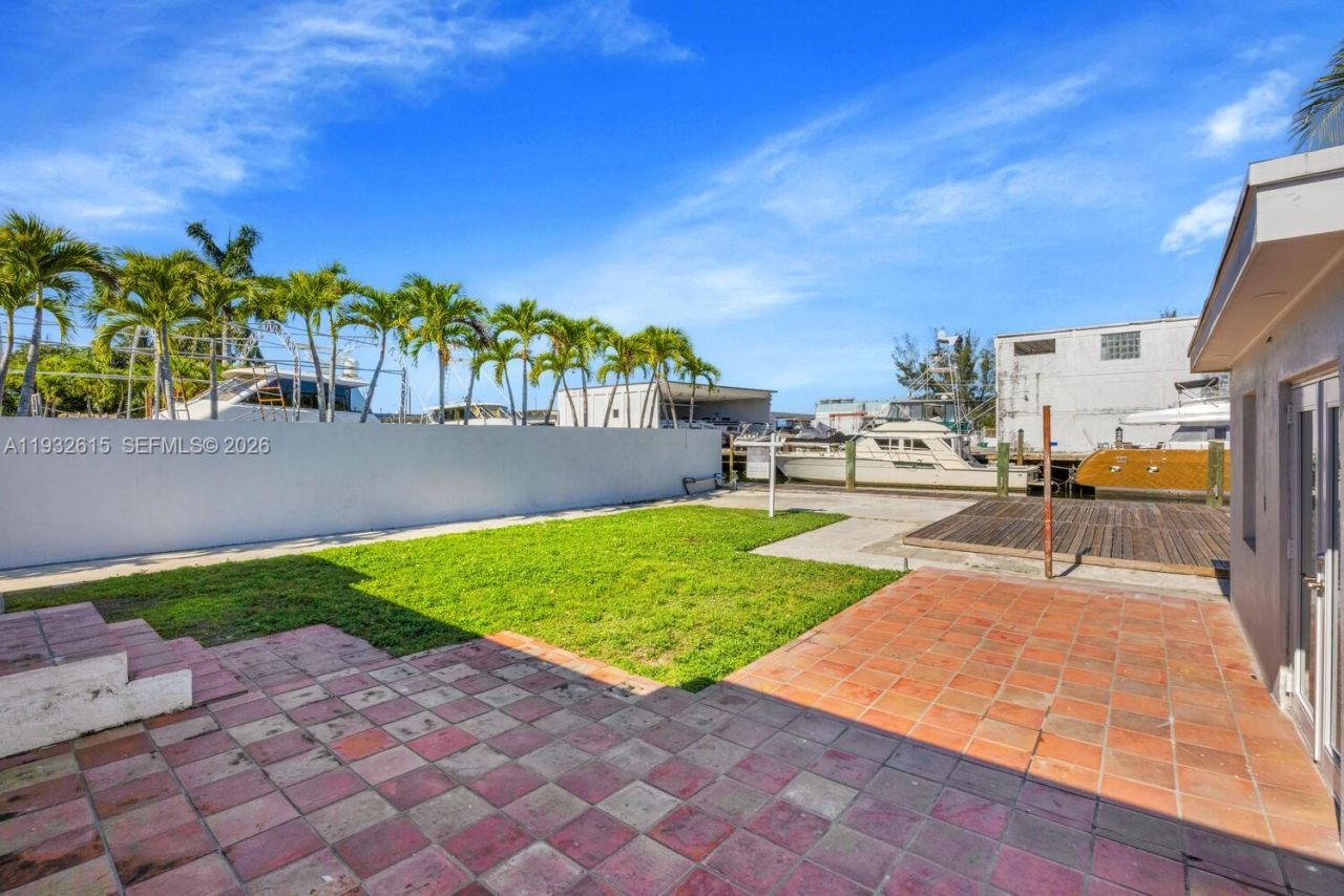 3551 NW 20th St, Miami, FL 33142 Photo